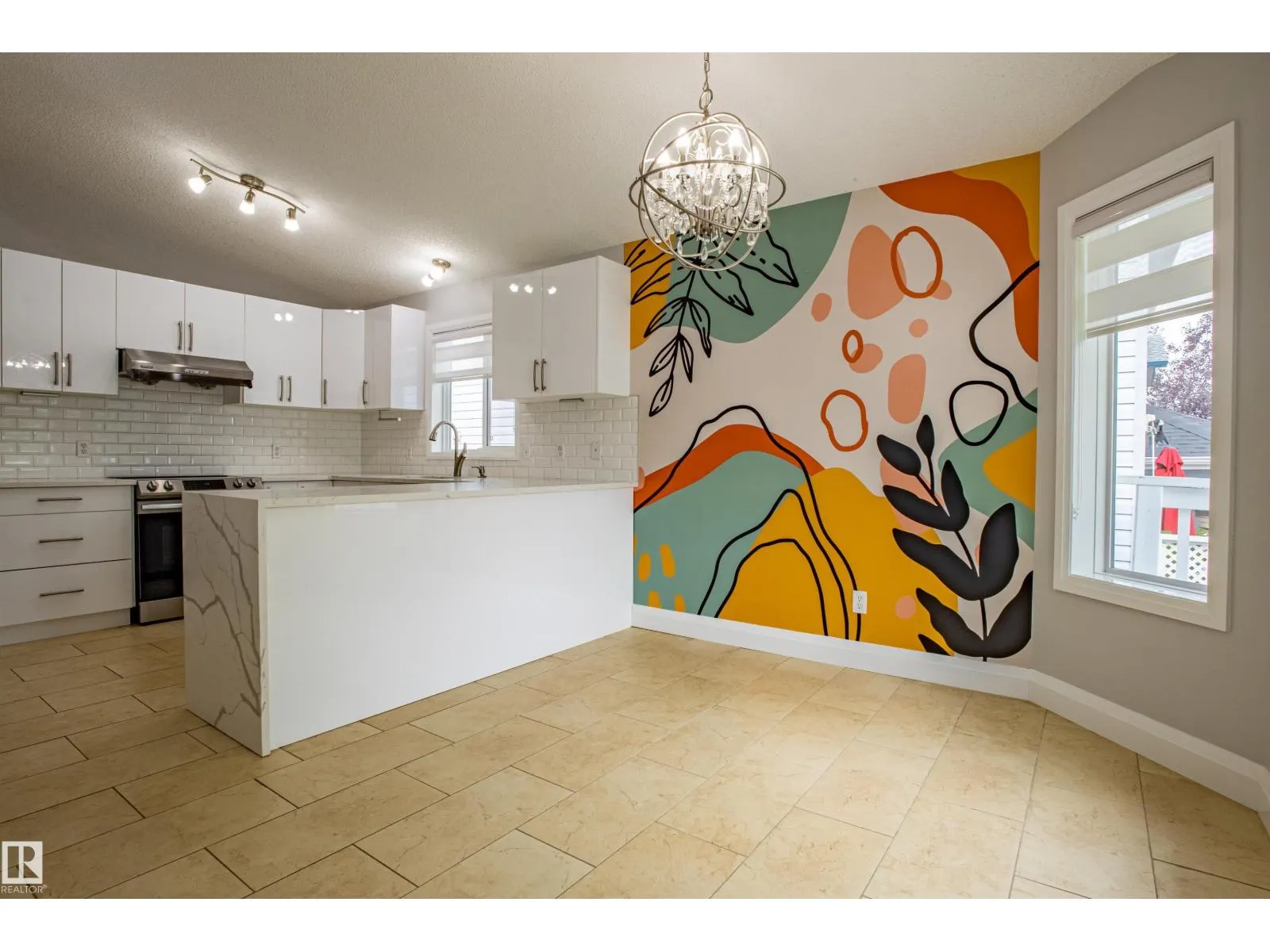 2812 40A AV NW