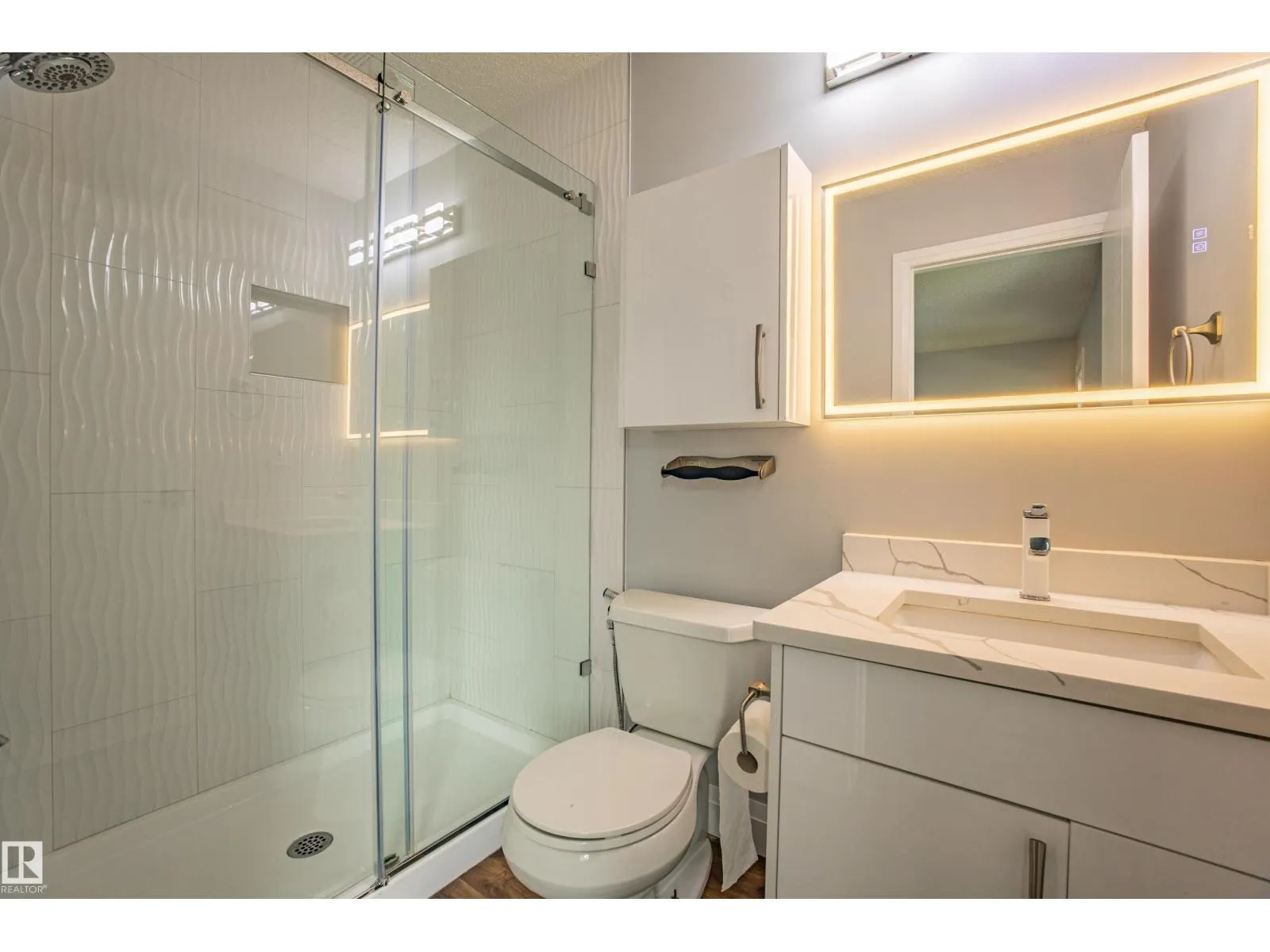 2812 40A AV NW