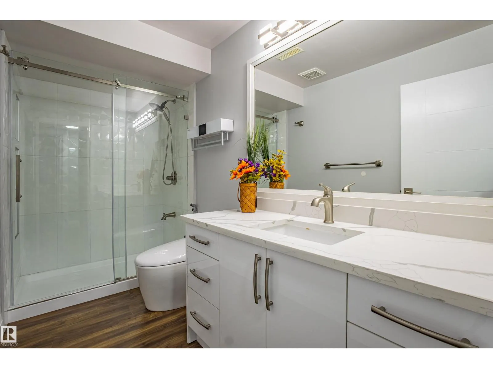 2812 40A AV NW