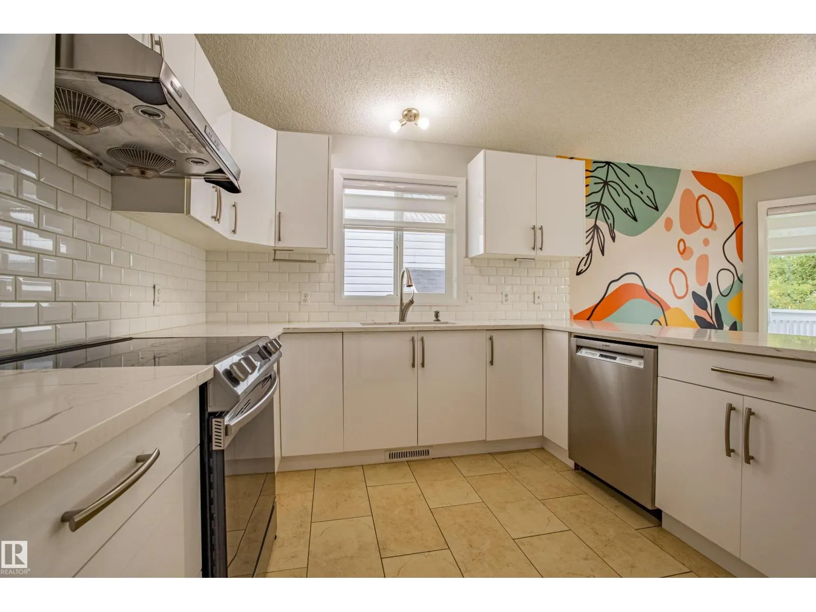 2812 40A AV NW