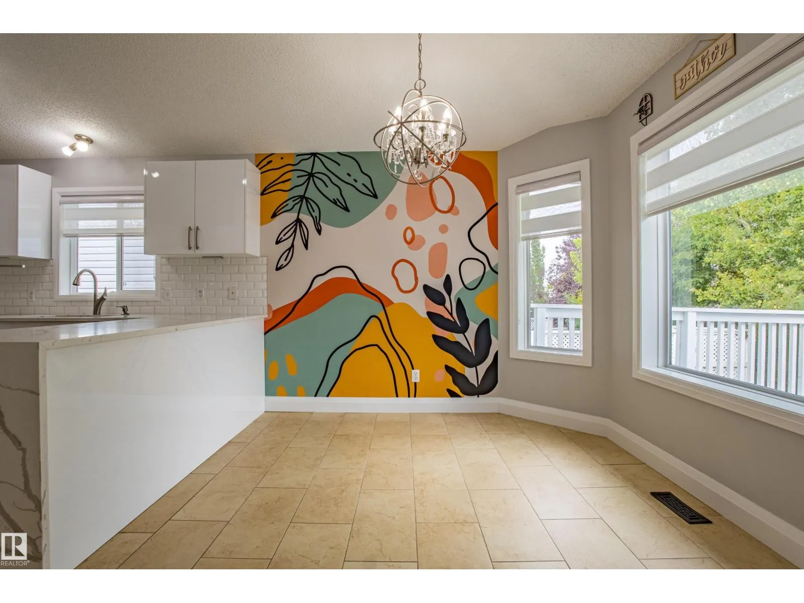 2812 40A AV NW