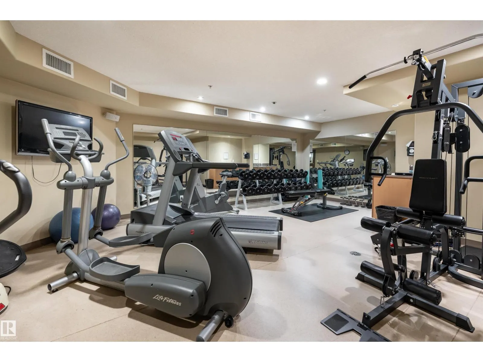 #125 400 Palisades WY