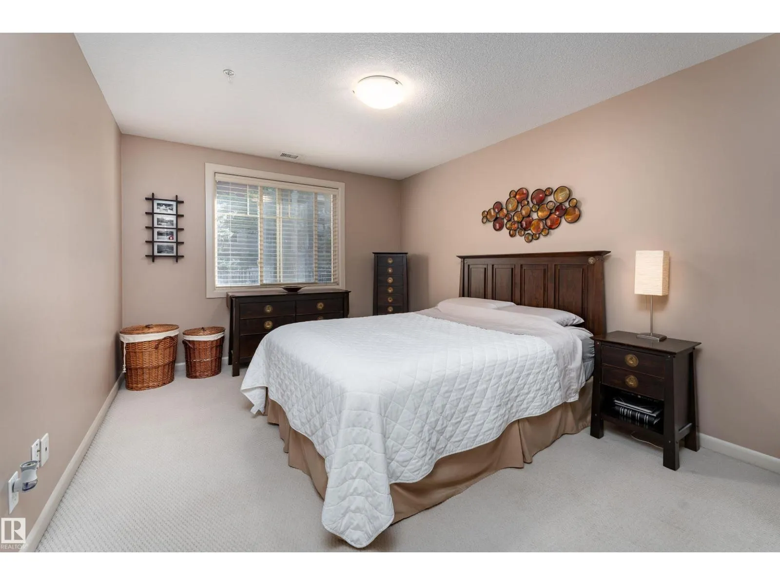 #125 400 Palisades WY