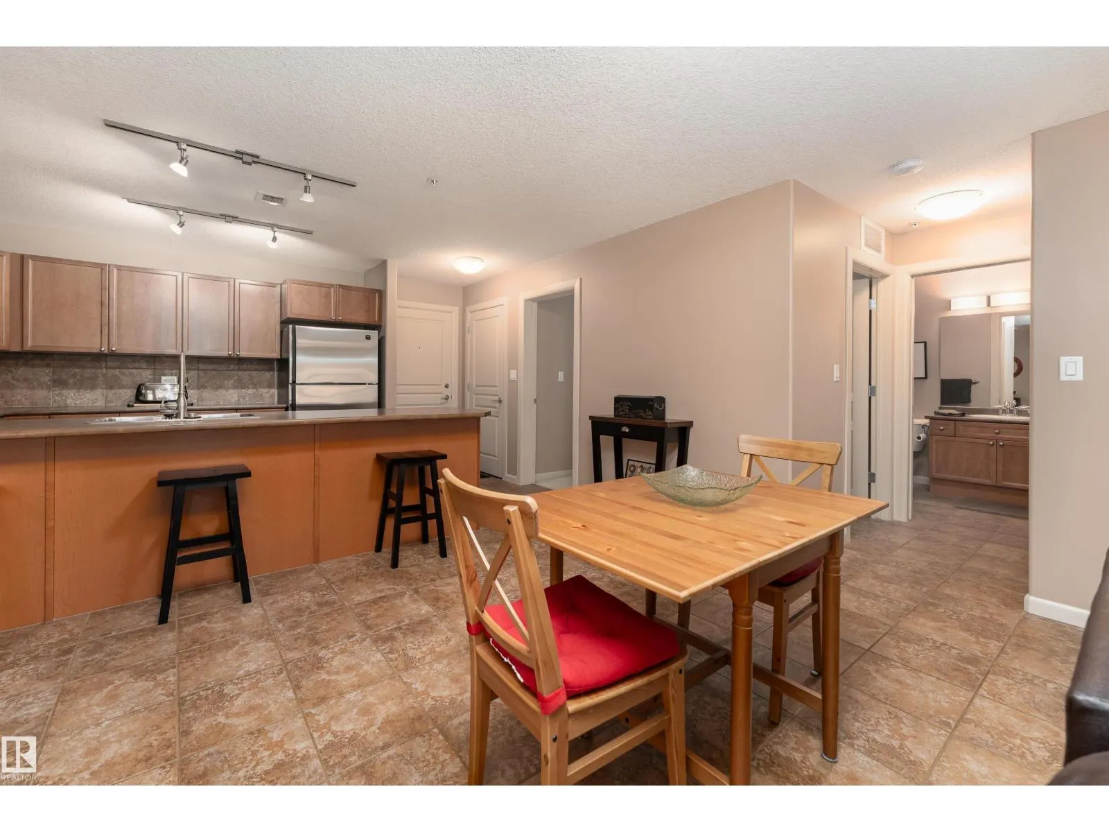 #125 400 Palisades WY