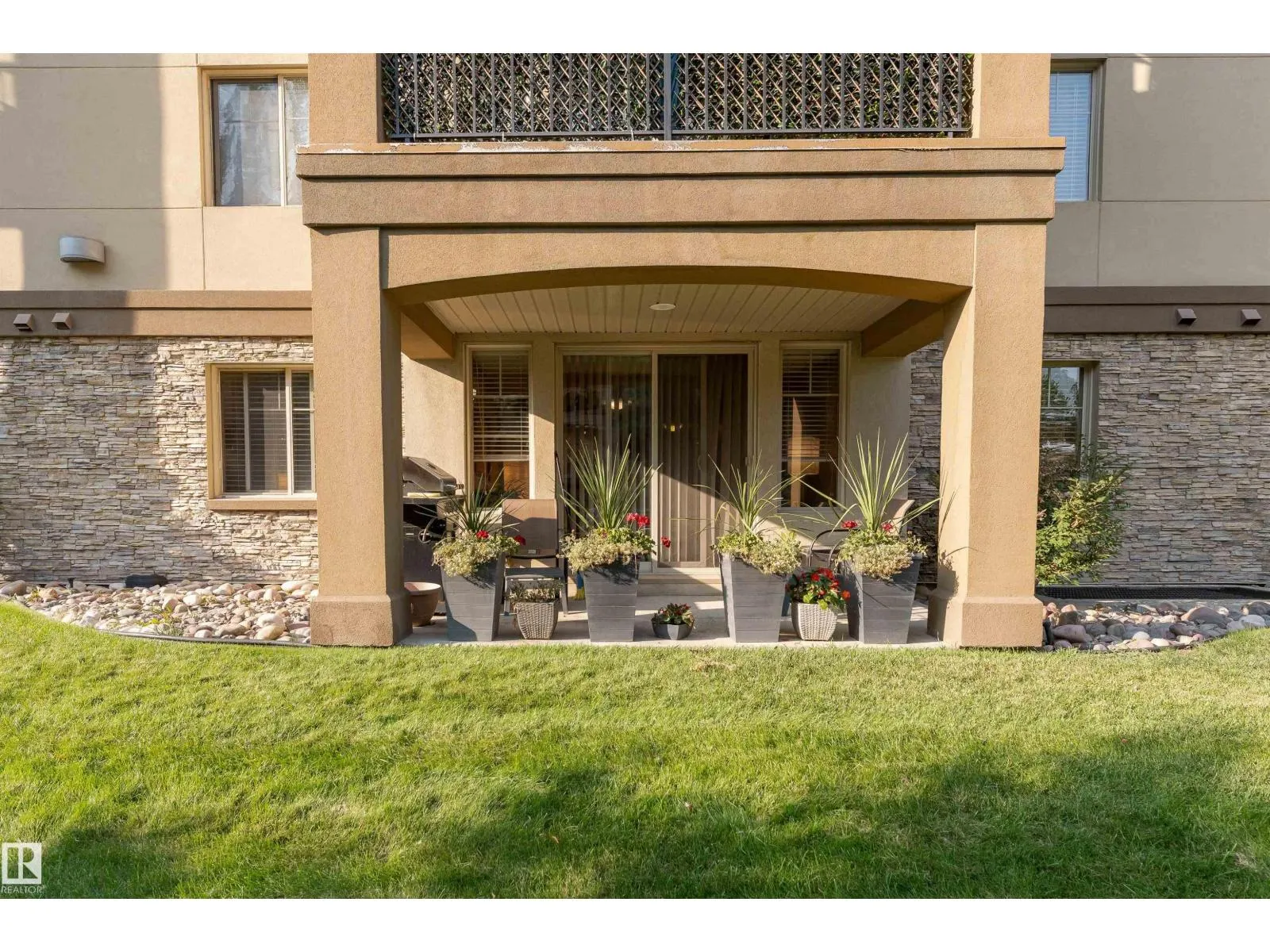 #125 400 Palisades WY