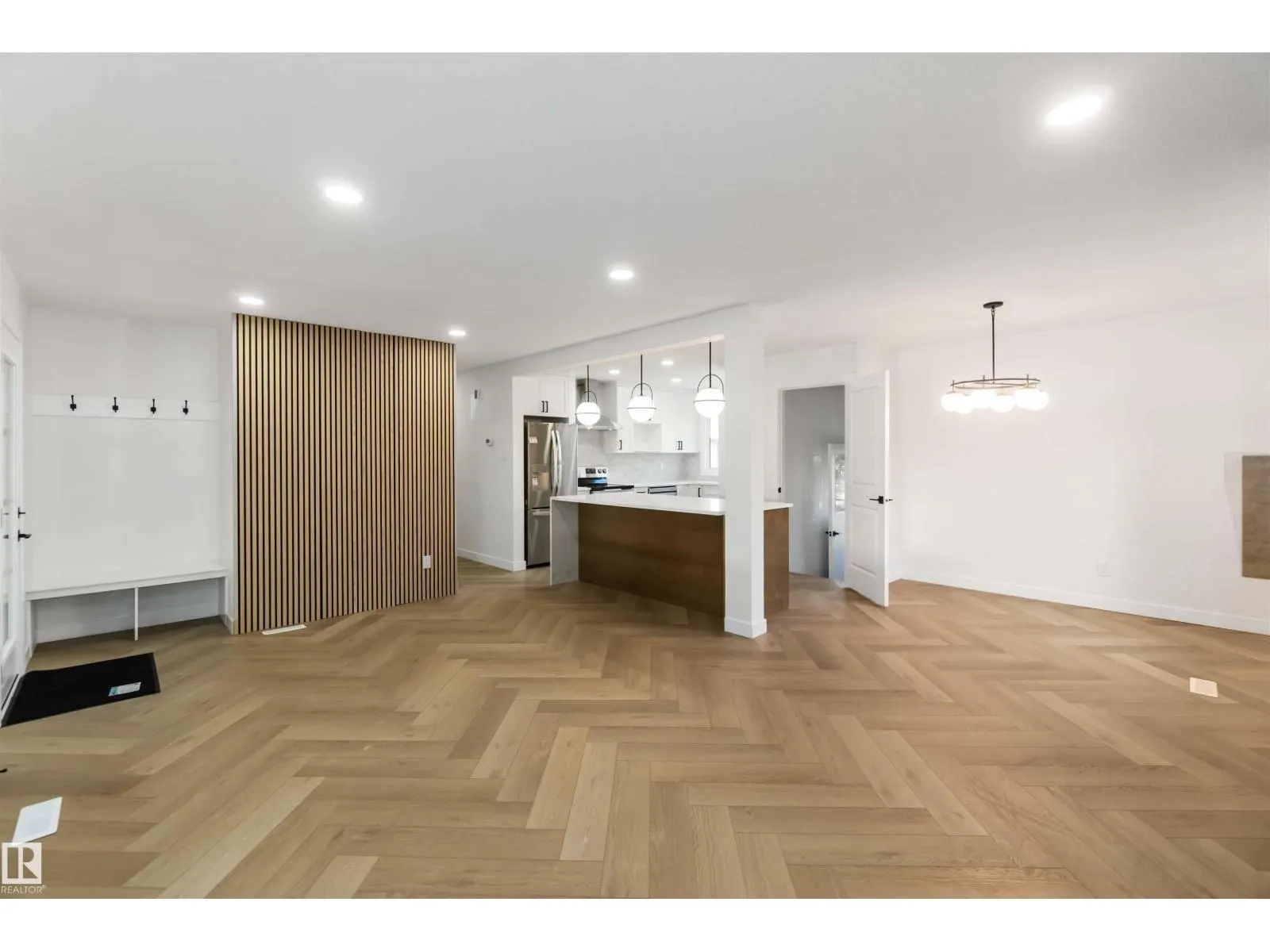 22 SUNNYSIDE CR