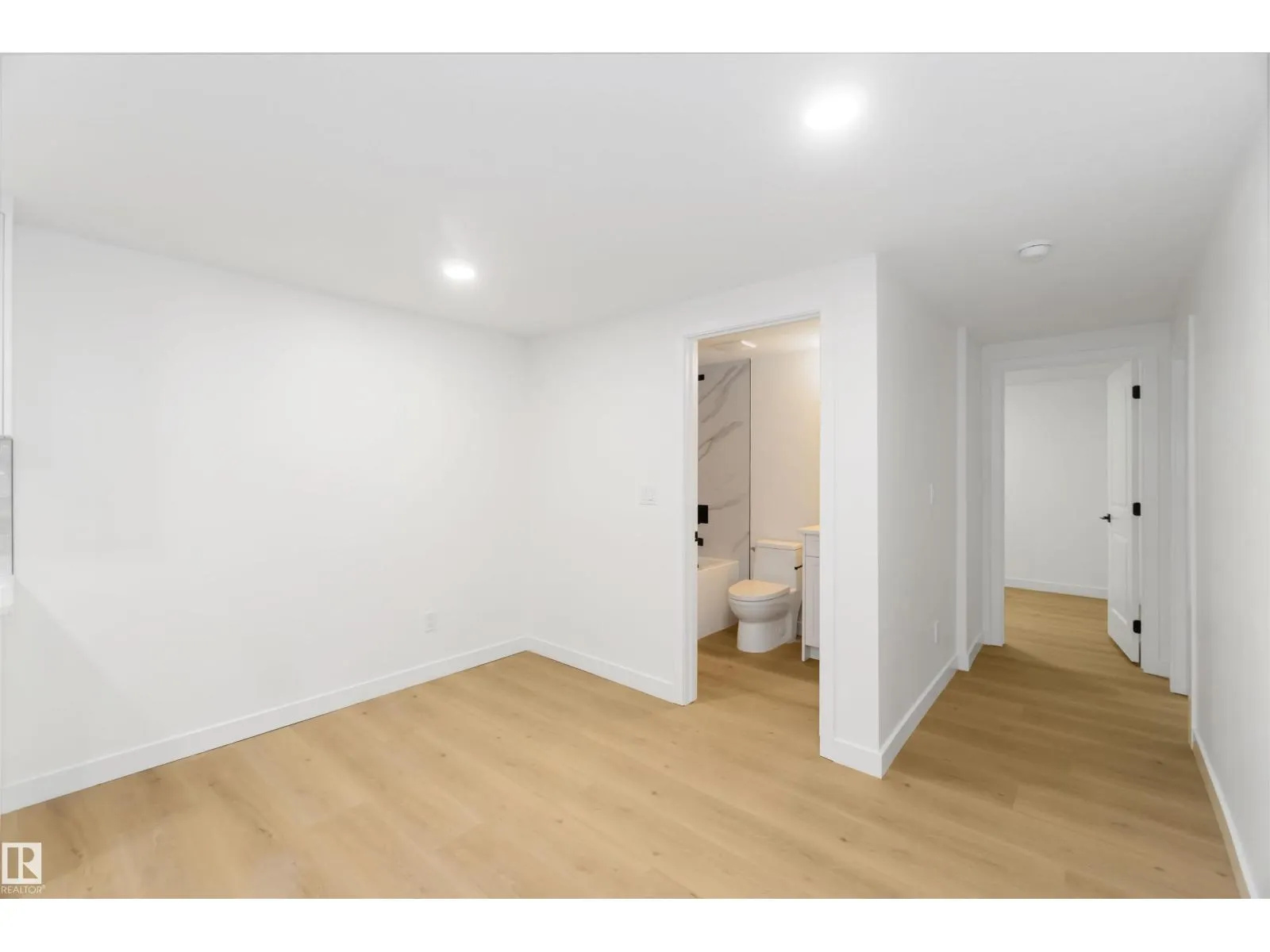 22 SUNNYSIDE CR