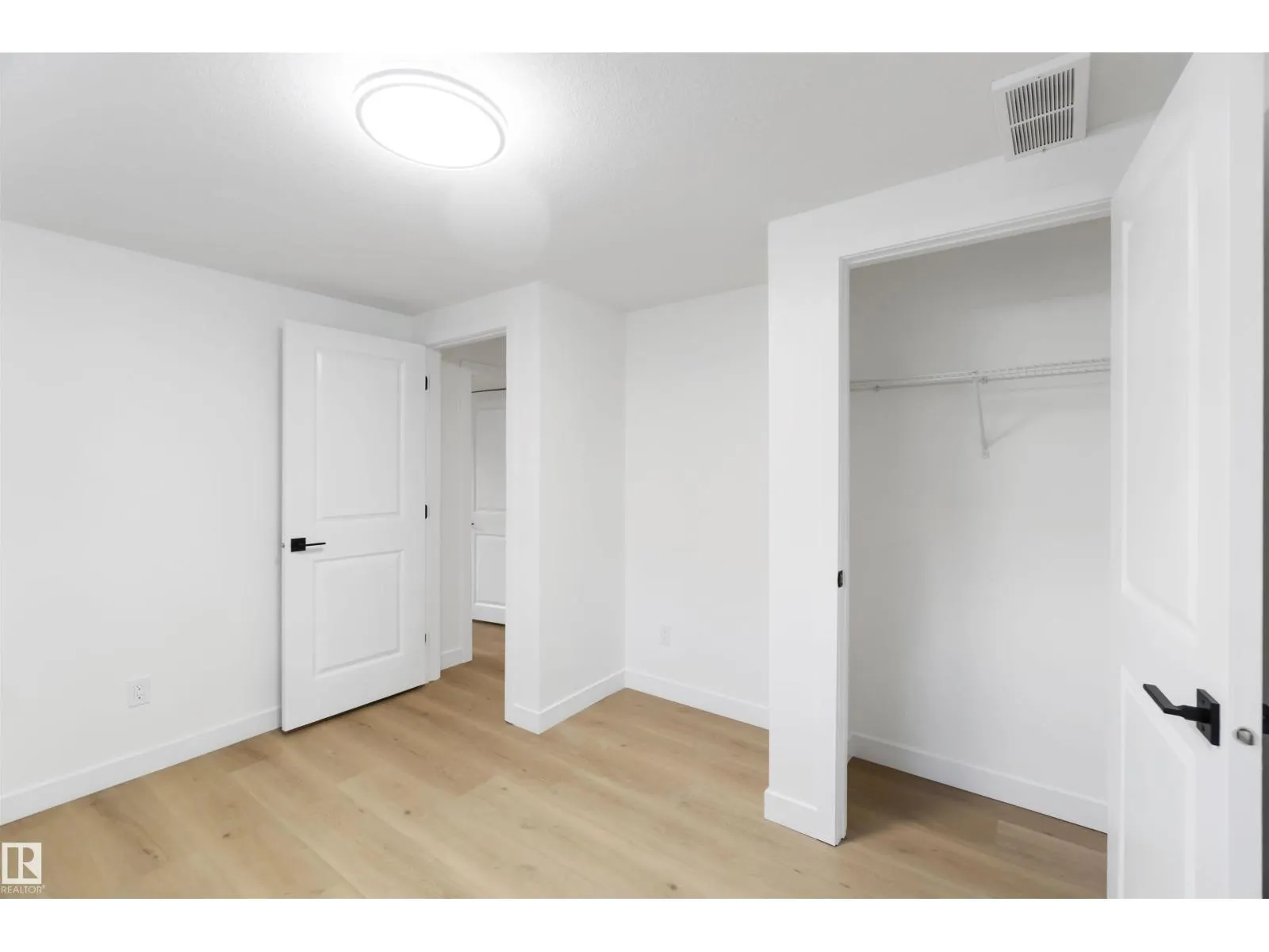 22 SUNNYSIDE CR