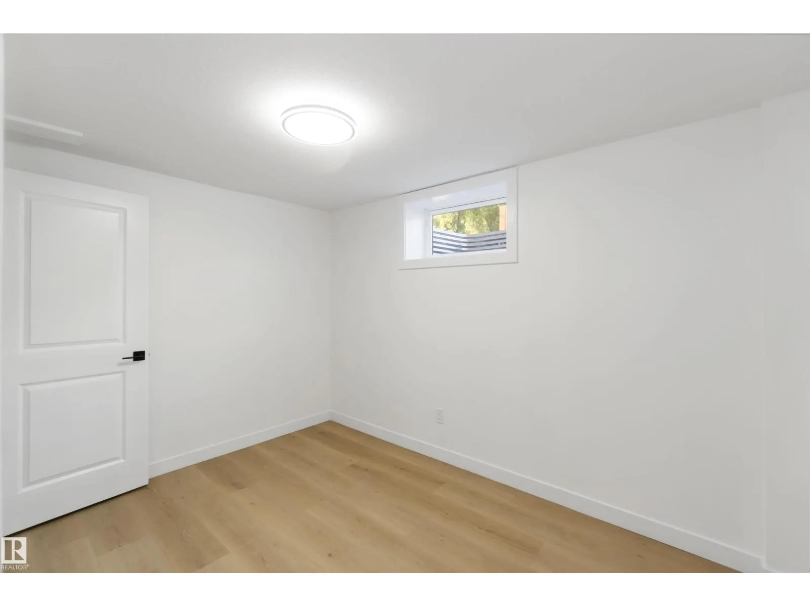 22 SUNNYSIDE CR