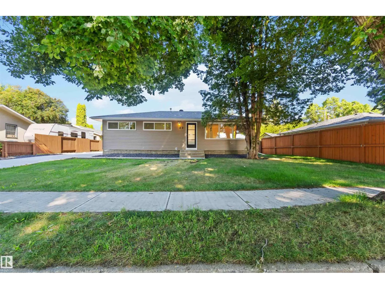 22 SUNNYSIDE CR