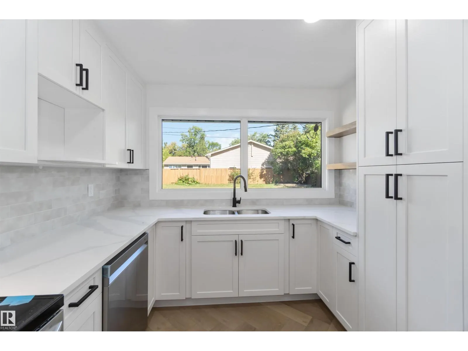 22 SUNNYSIDE CR