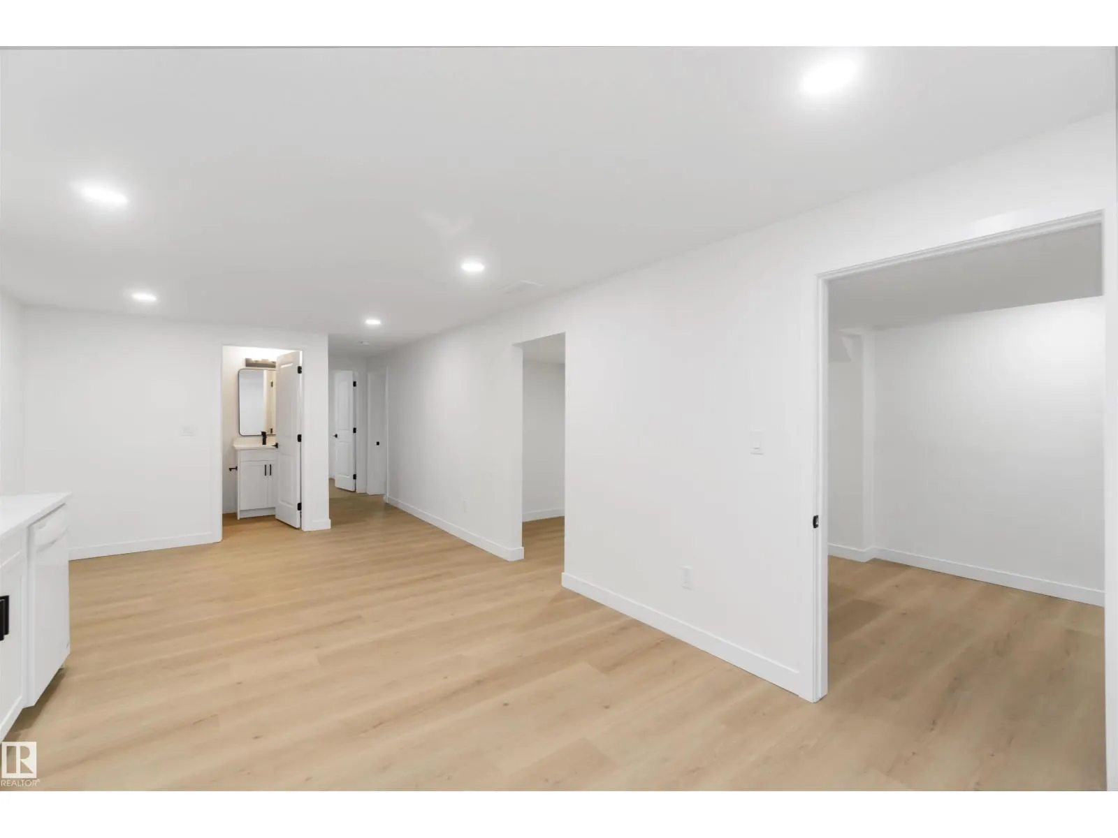 22 SUNNYSIDE CR