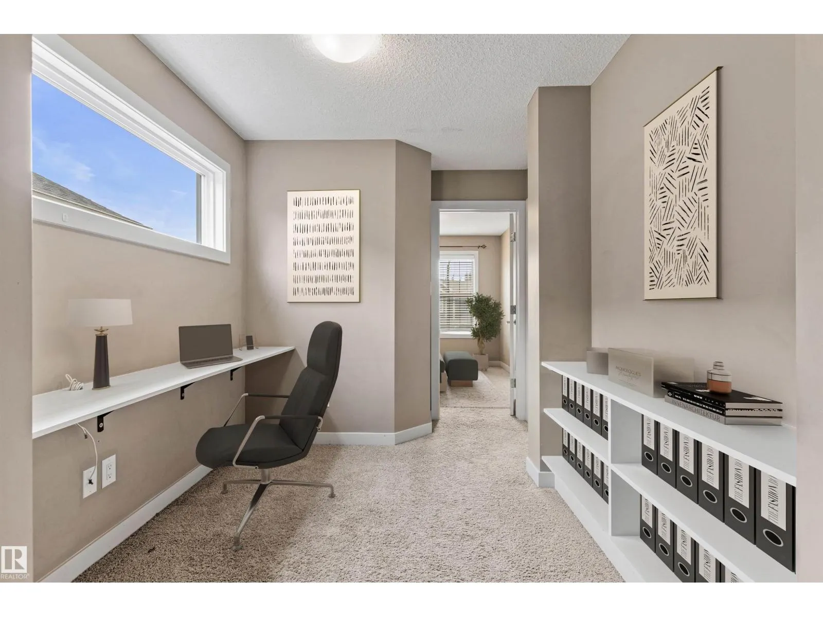 8804 217 ST NW