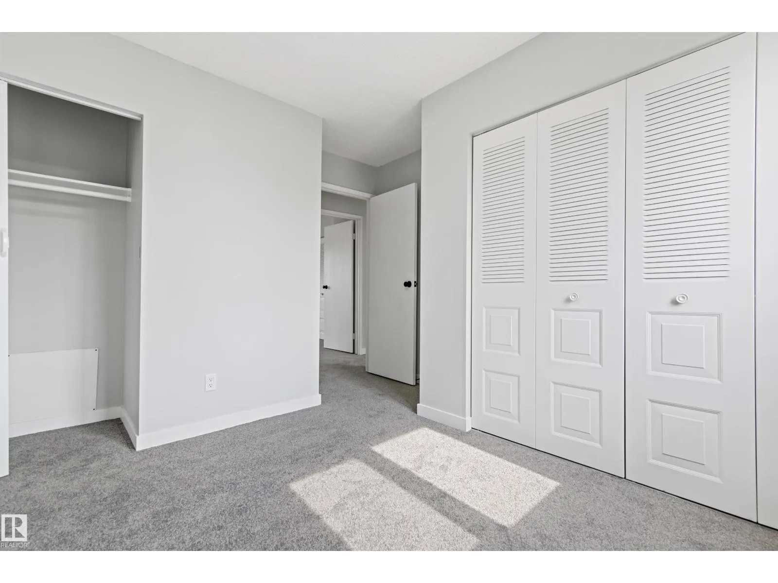 #12 3115 119 ST NW