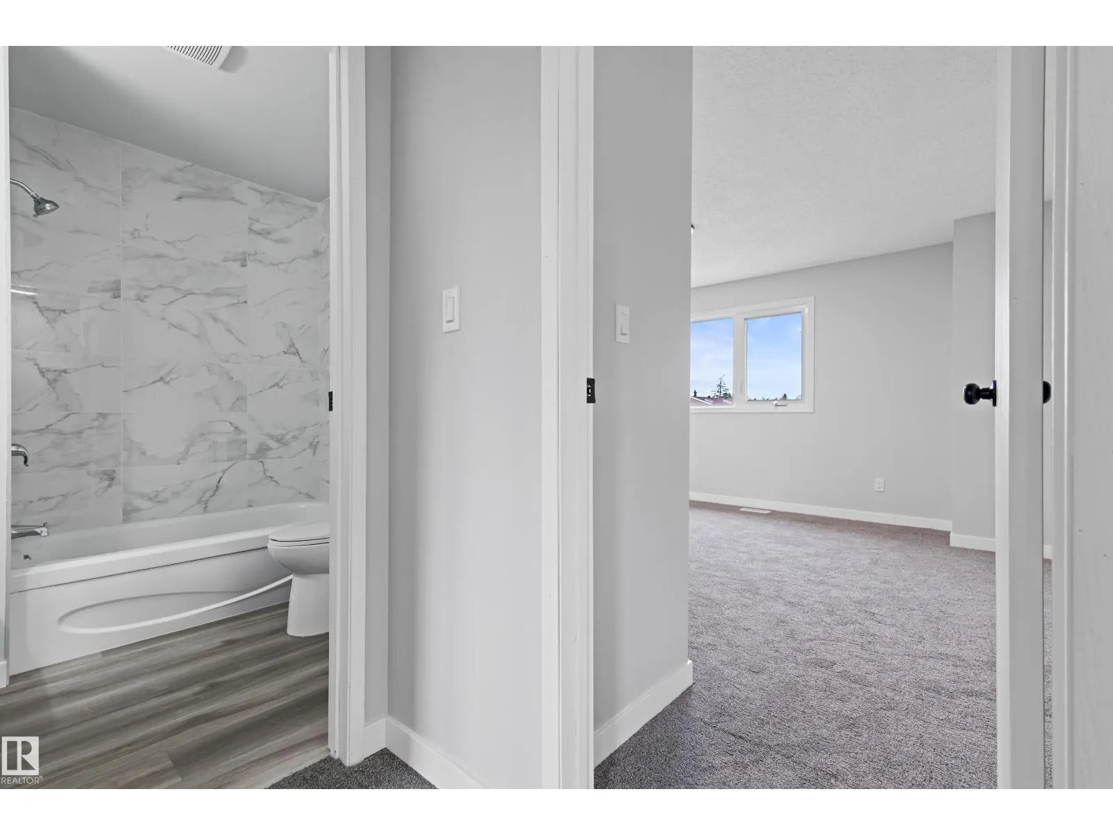 #12 3115 119 ST NW