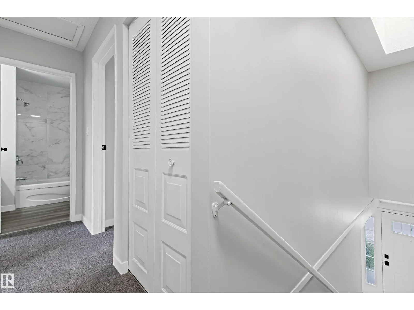 #12 3115 119 ST NW