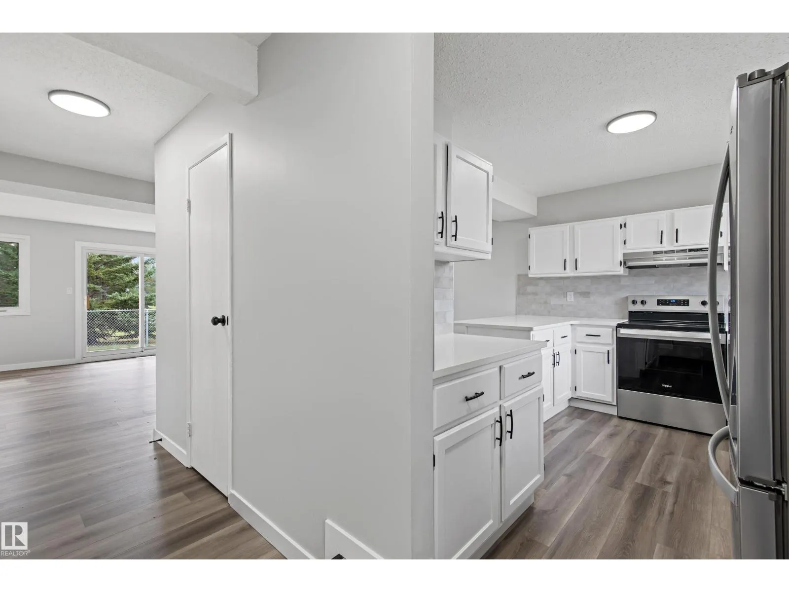 #12 3115 119 ST NW