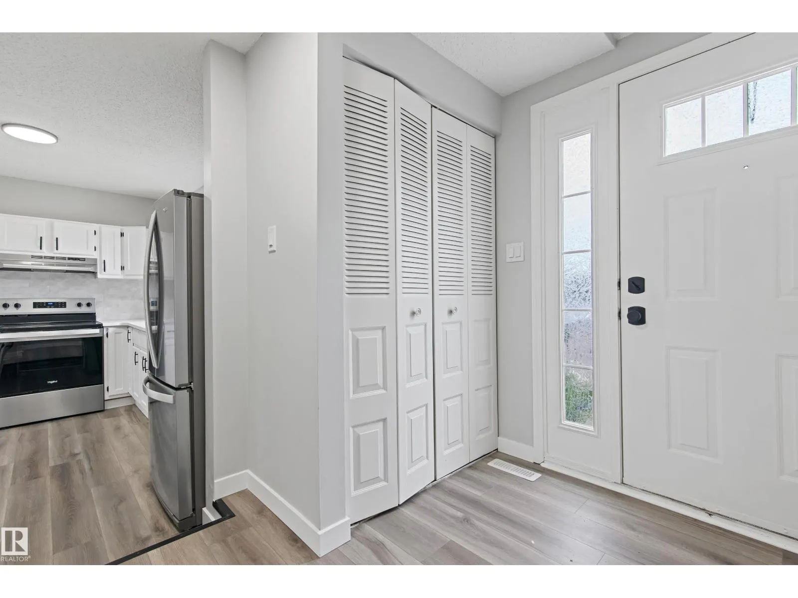 #12 3115 119 ST NW