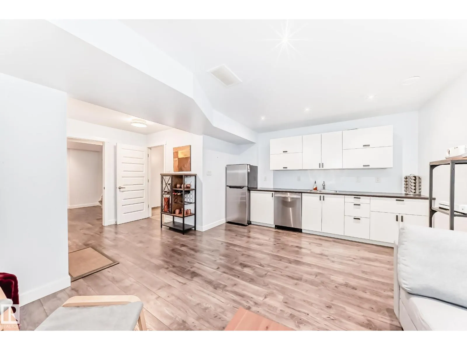 20725 99A AV NW