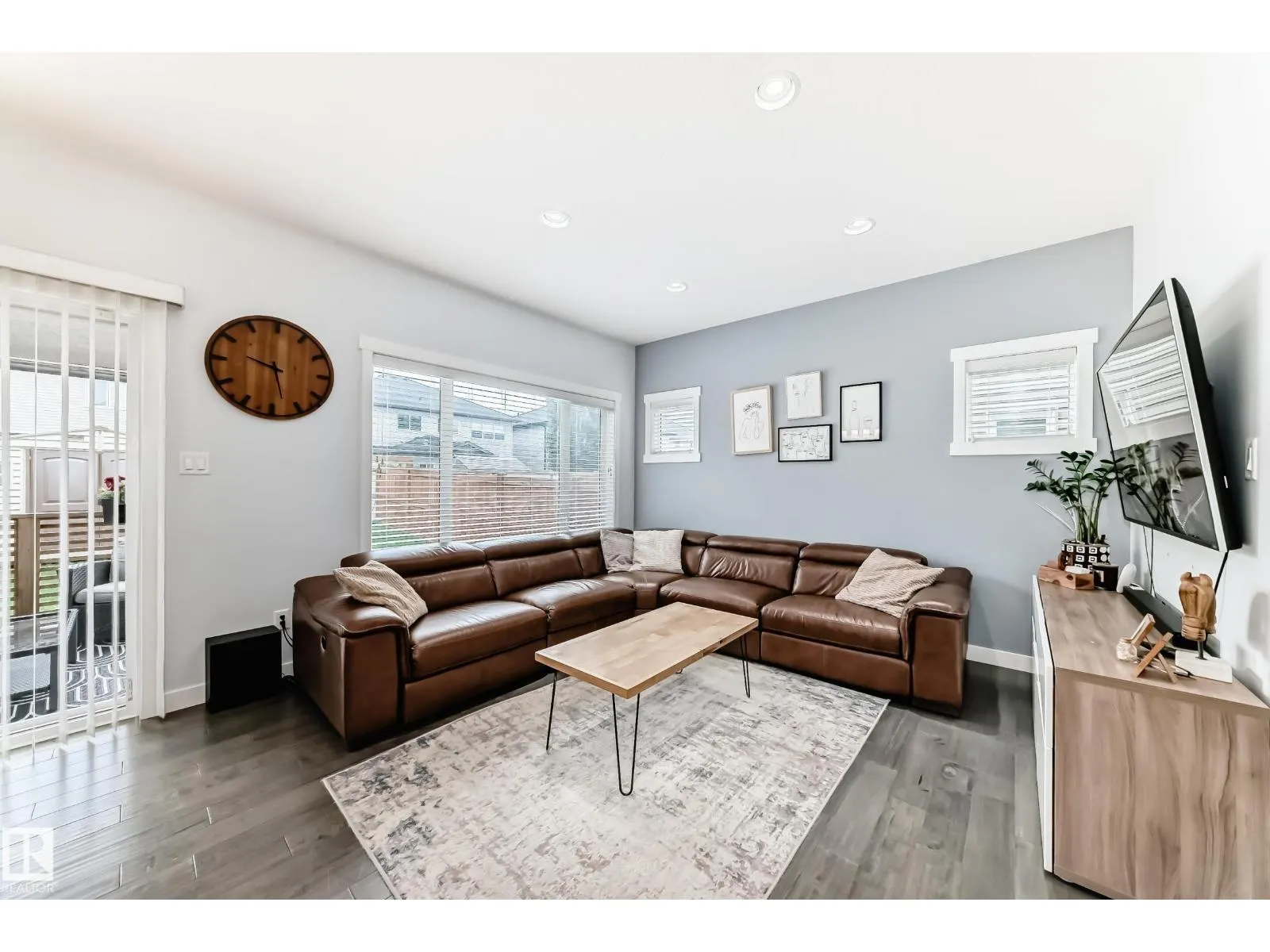 20725 99A AV NW