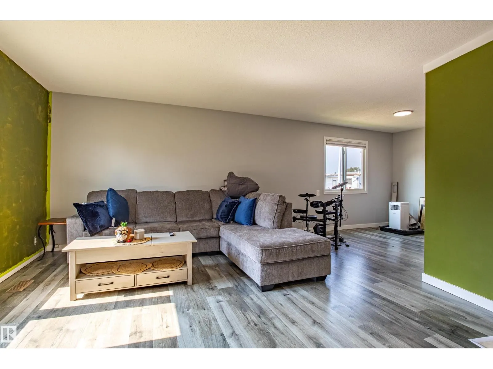 5453 EASTVIEW CR