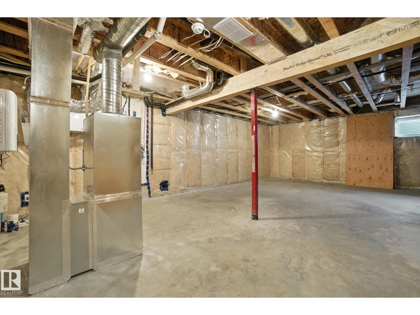 5234 23 AV SW SW