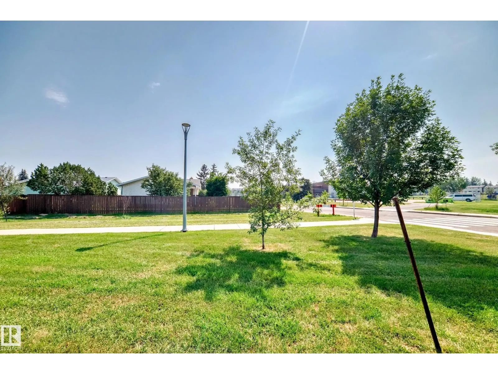 18008 93 AV NW