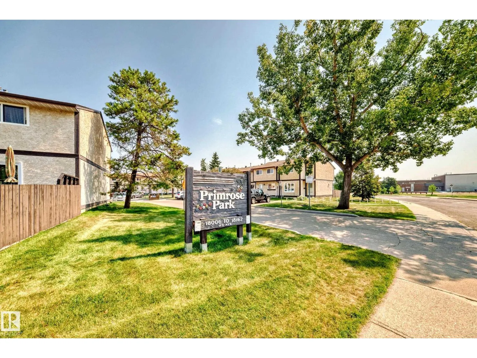 18008 93 AV NW
