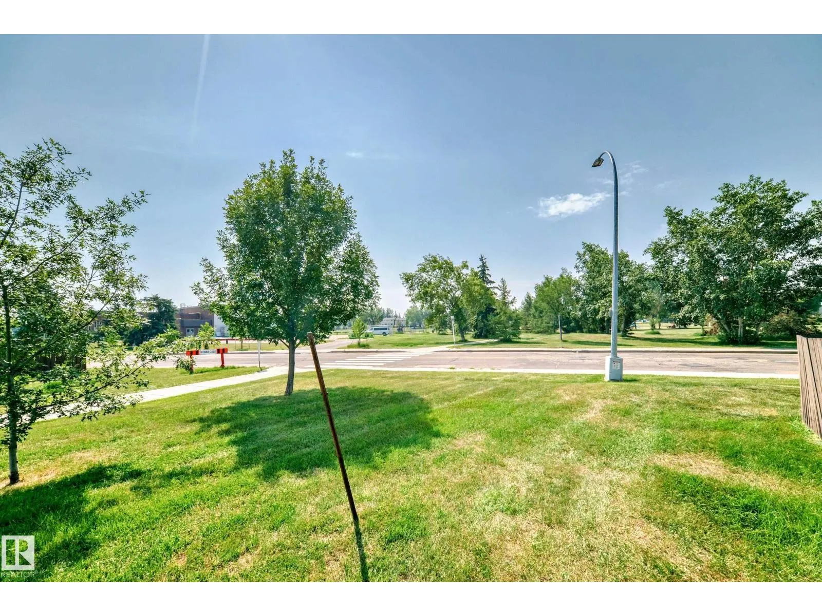 18008 93 AV NW