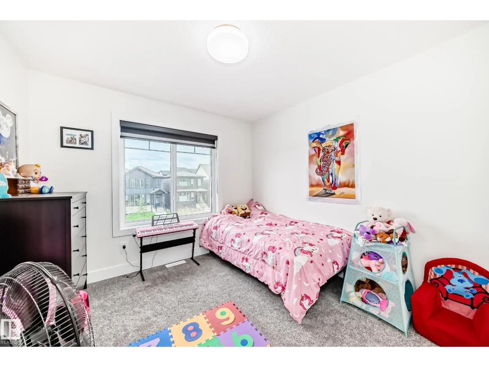 14 EDGEFIELD WY