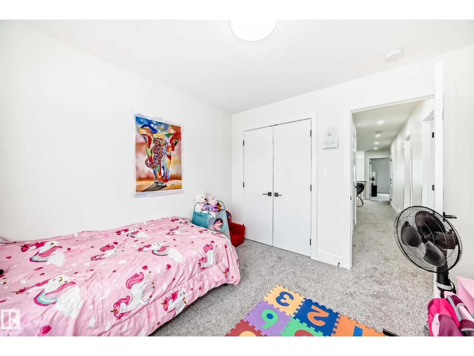 14 EDGEFIELD WY