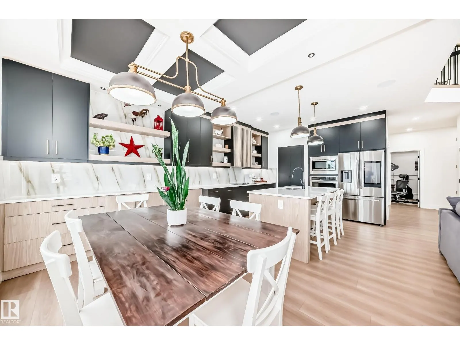 14 EDGEFIELD WY