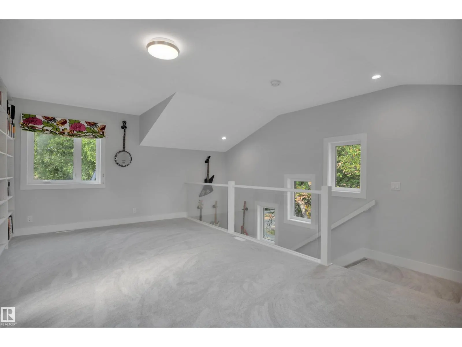 10233 139 ST NW