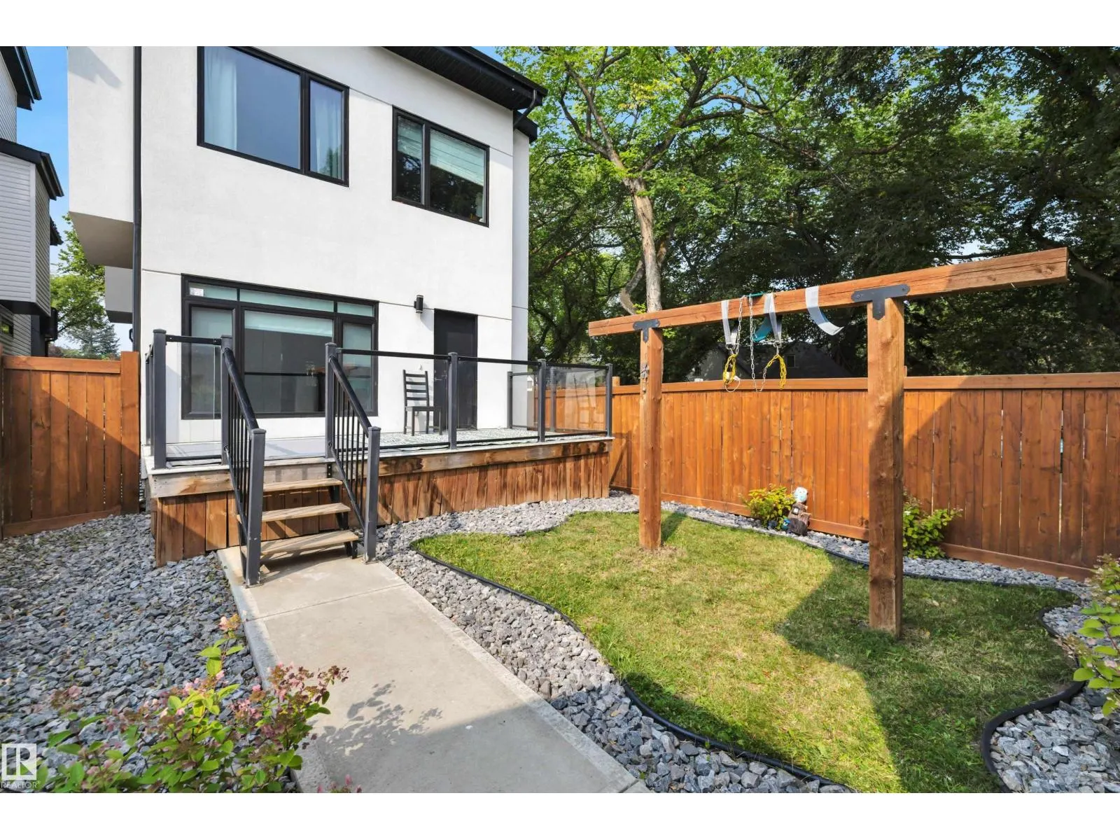 10233 139 ST NW