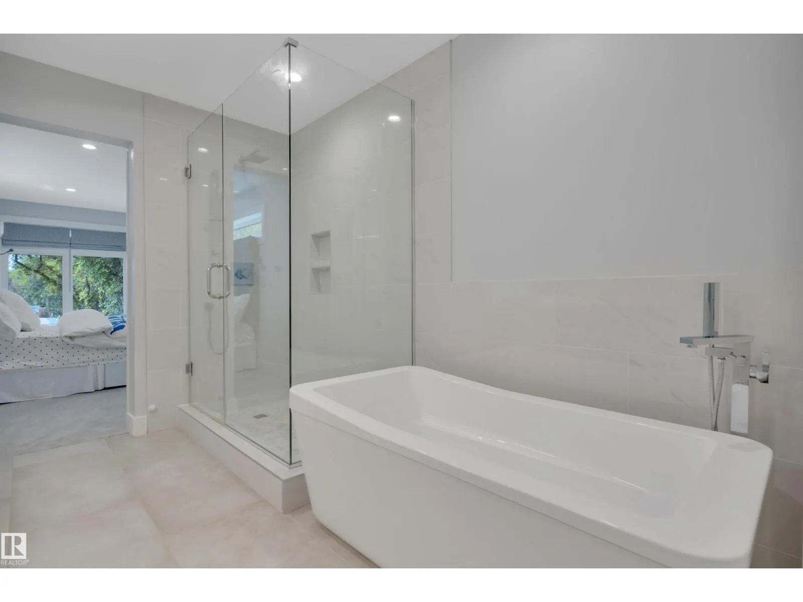 10233 139 ST NW