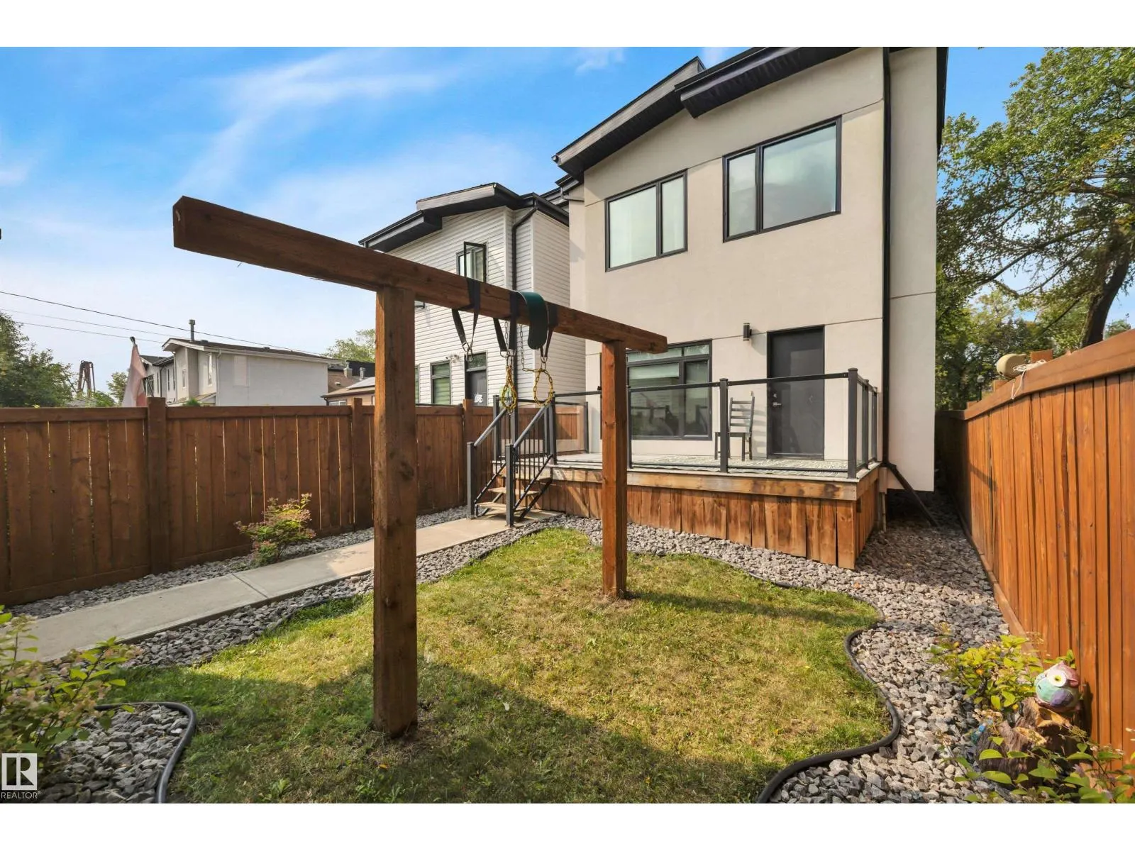10233 139 ST NW
