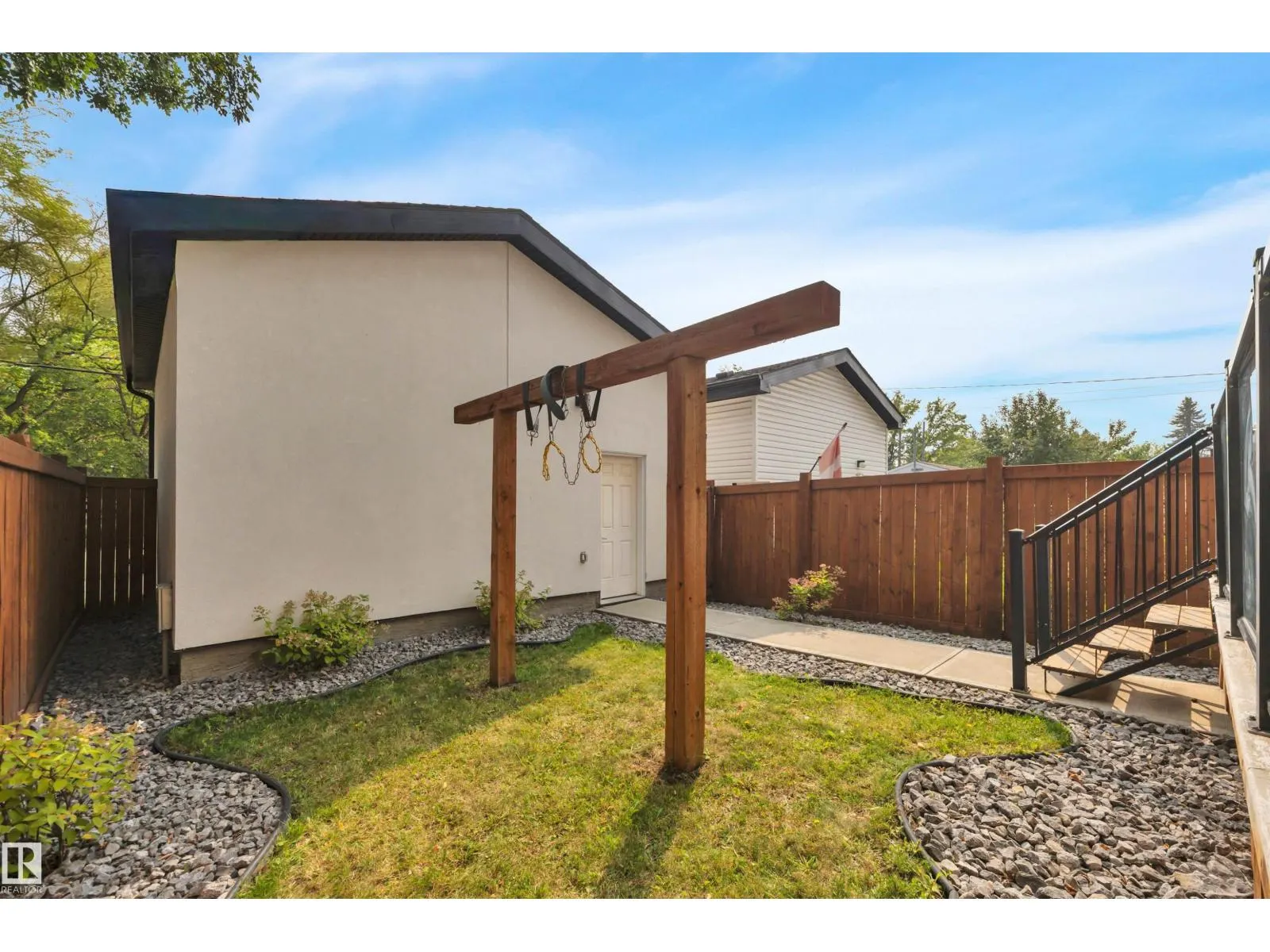 10233 139 ST NW