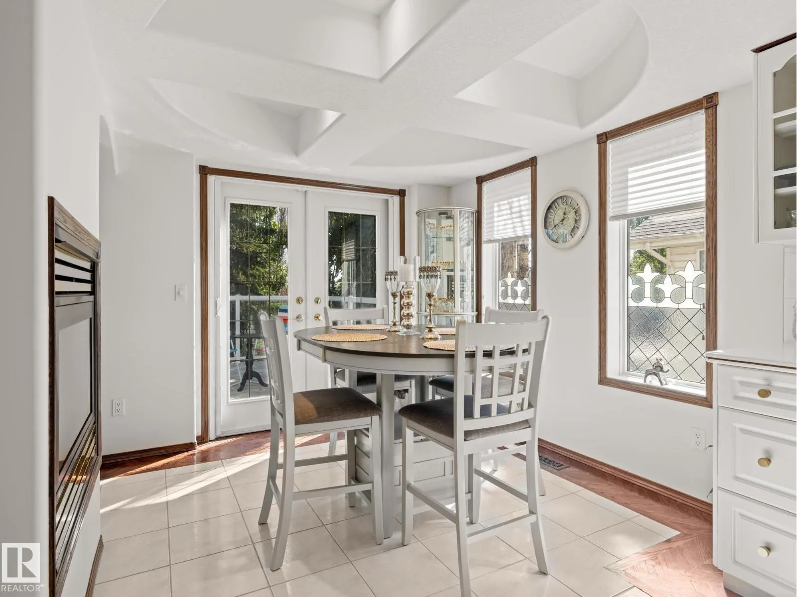 29 OAKDALE PL