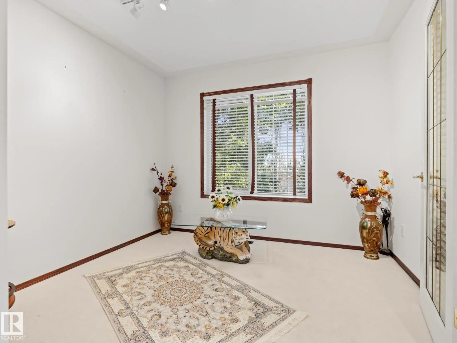 29 OAKDALE PL