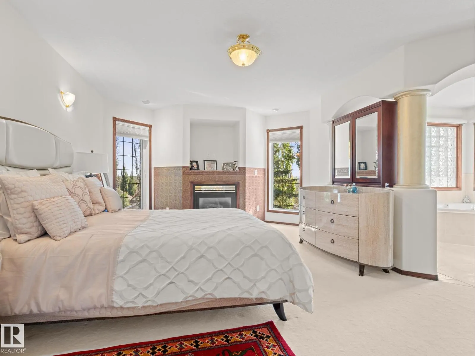 29 OAKDALE PL