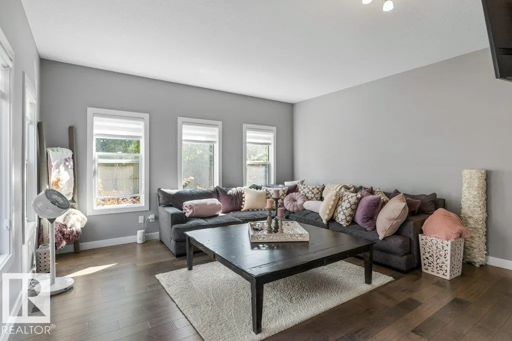 21 ELISE PL