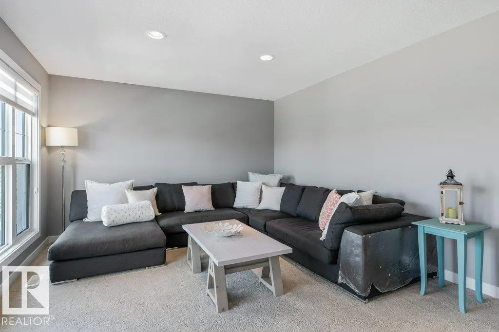21 ELISE PL