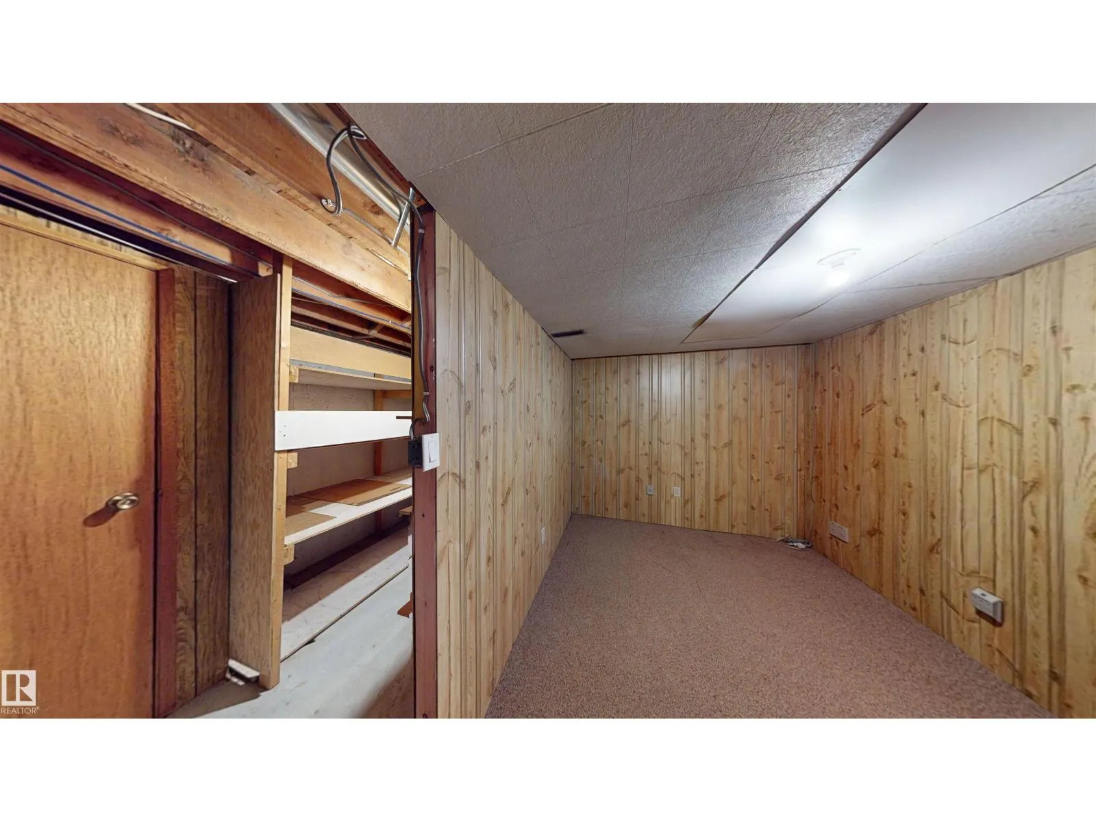 18503 92 AV NW