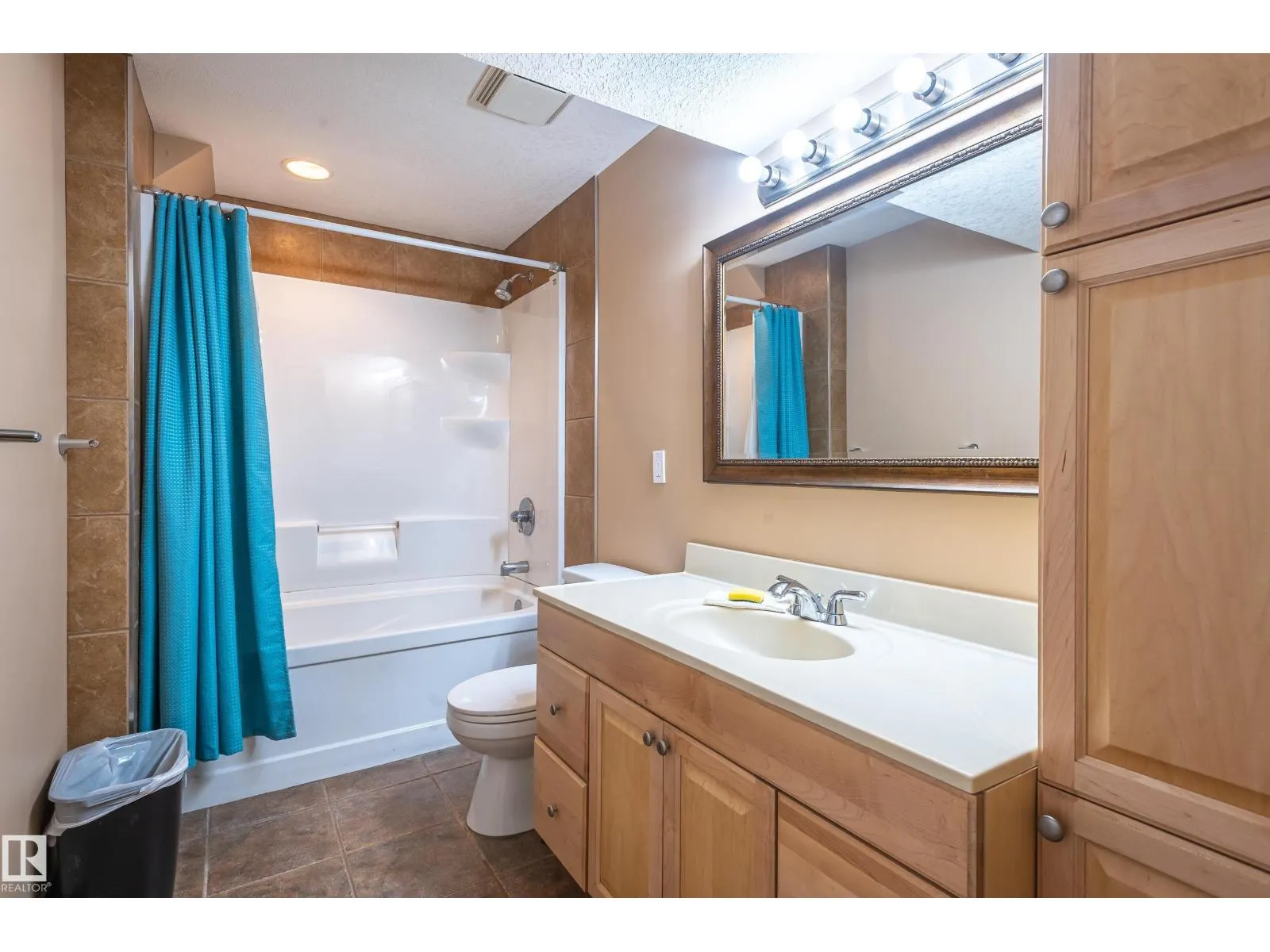 13138 162A AV NW