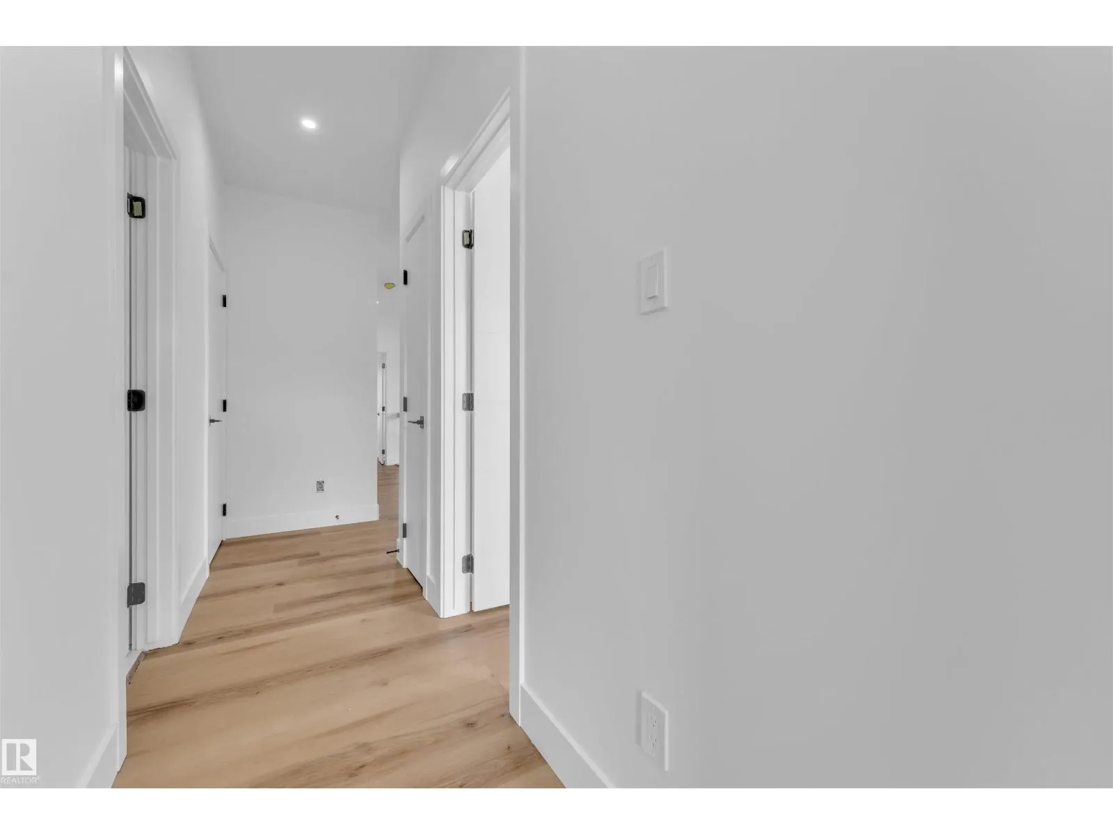 1912 155 AV NW