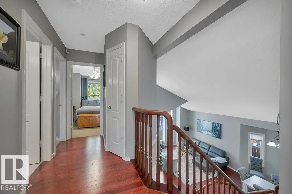 17 CATALINA DR