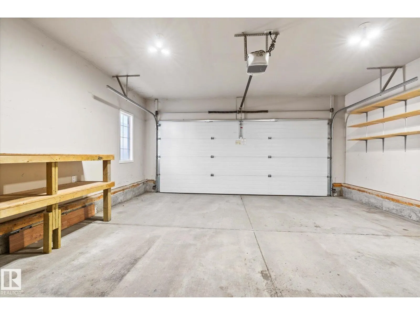 7 EGERLAND PL