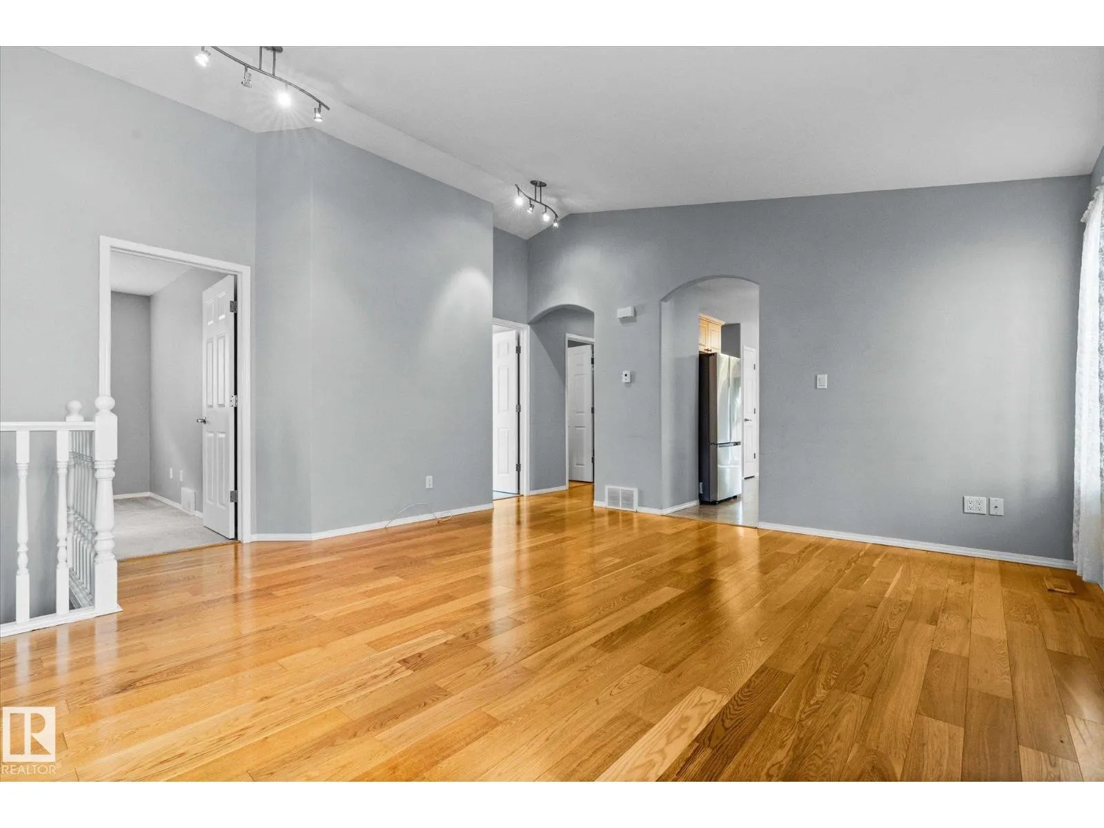 7 EGERLAND PL