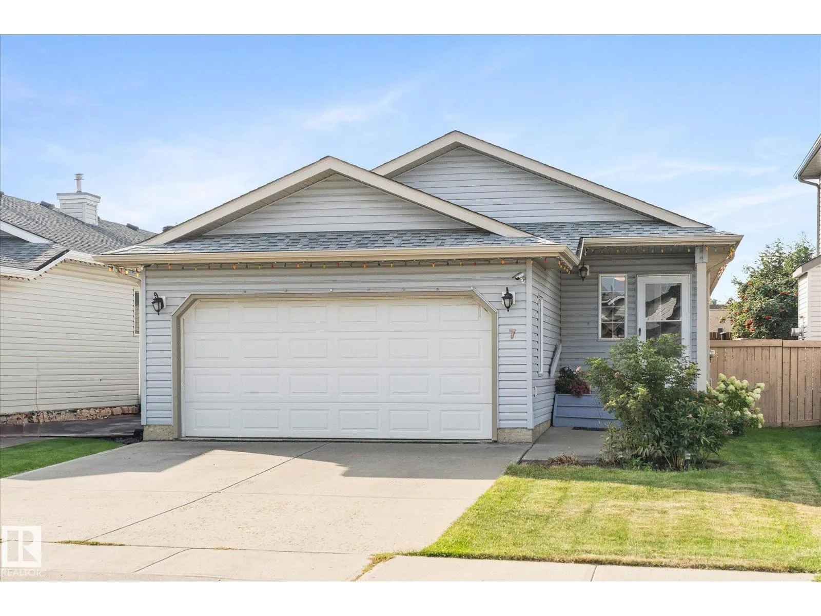 7 EGERLAND PL