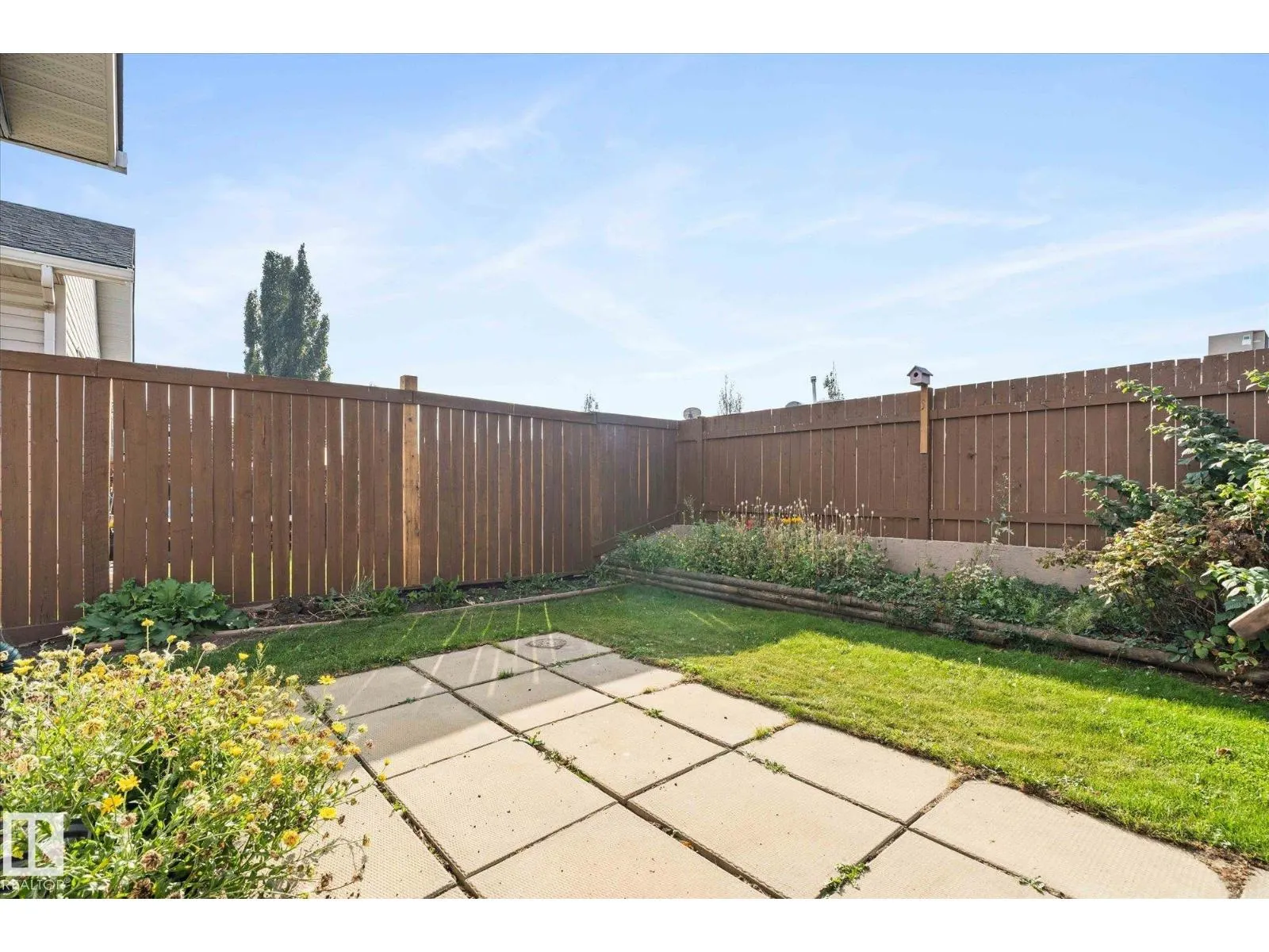 7 EGERLAND PL